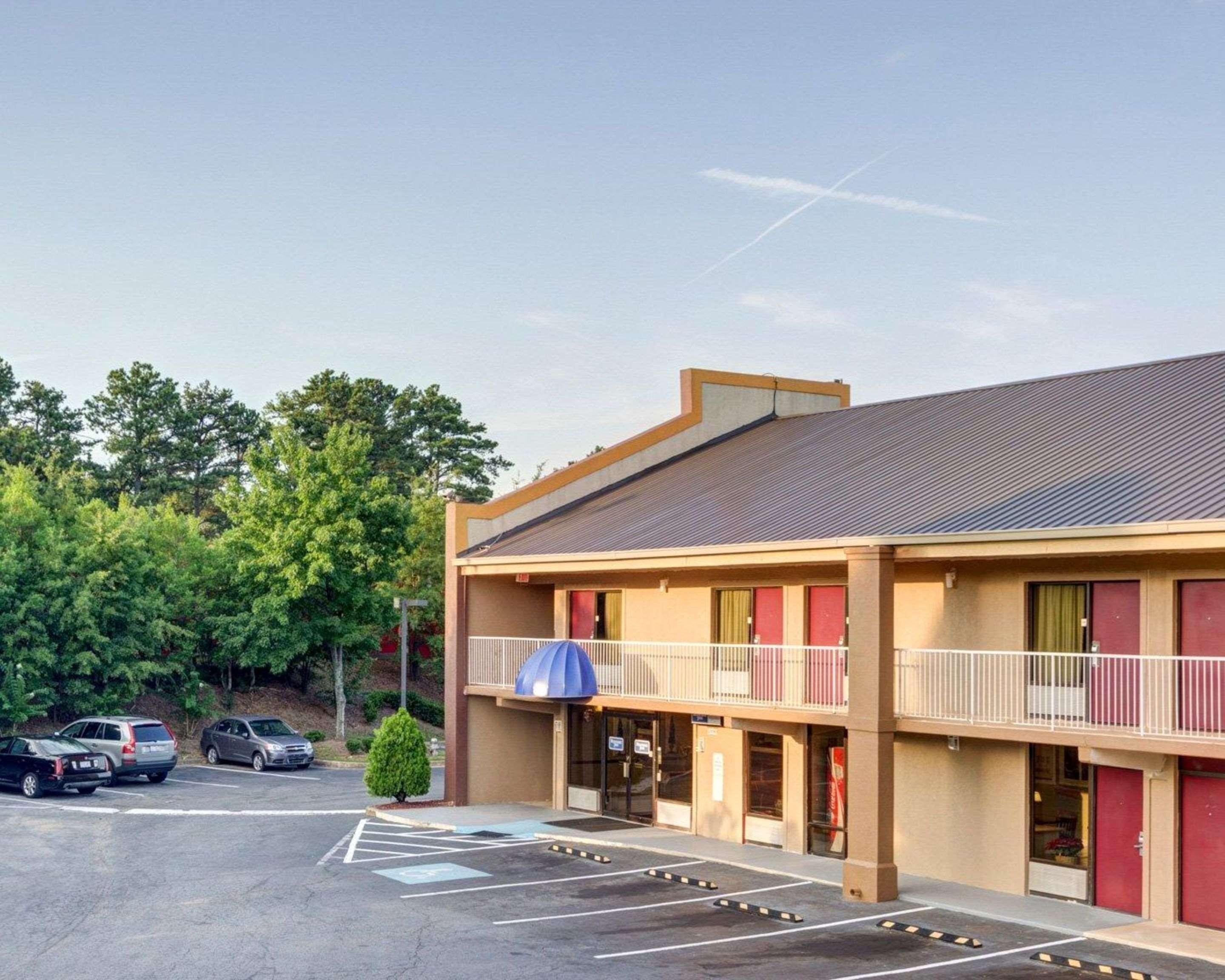 Rodeway Inn Norcross Exterior photo